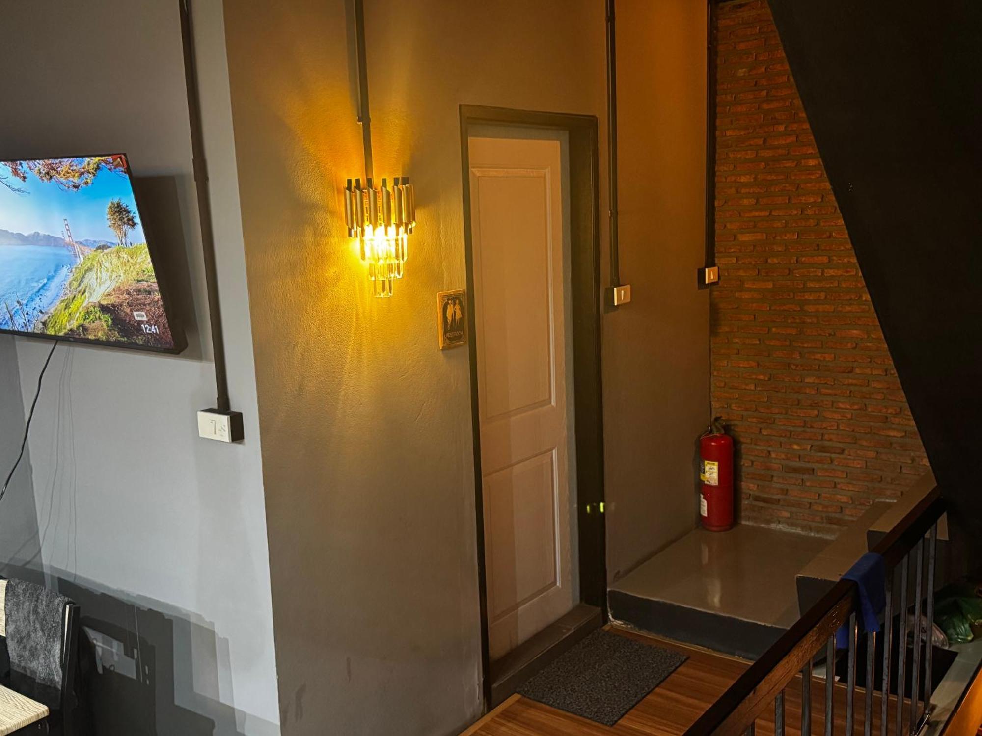 Stay At Pan Hostel กรุงเทพมหานคร ภายนอก รูปภาพ